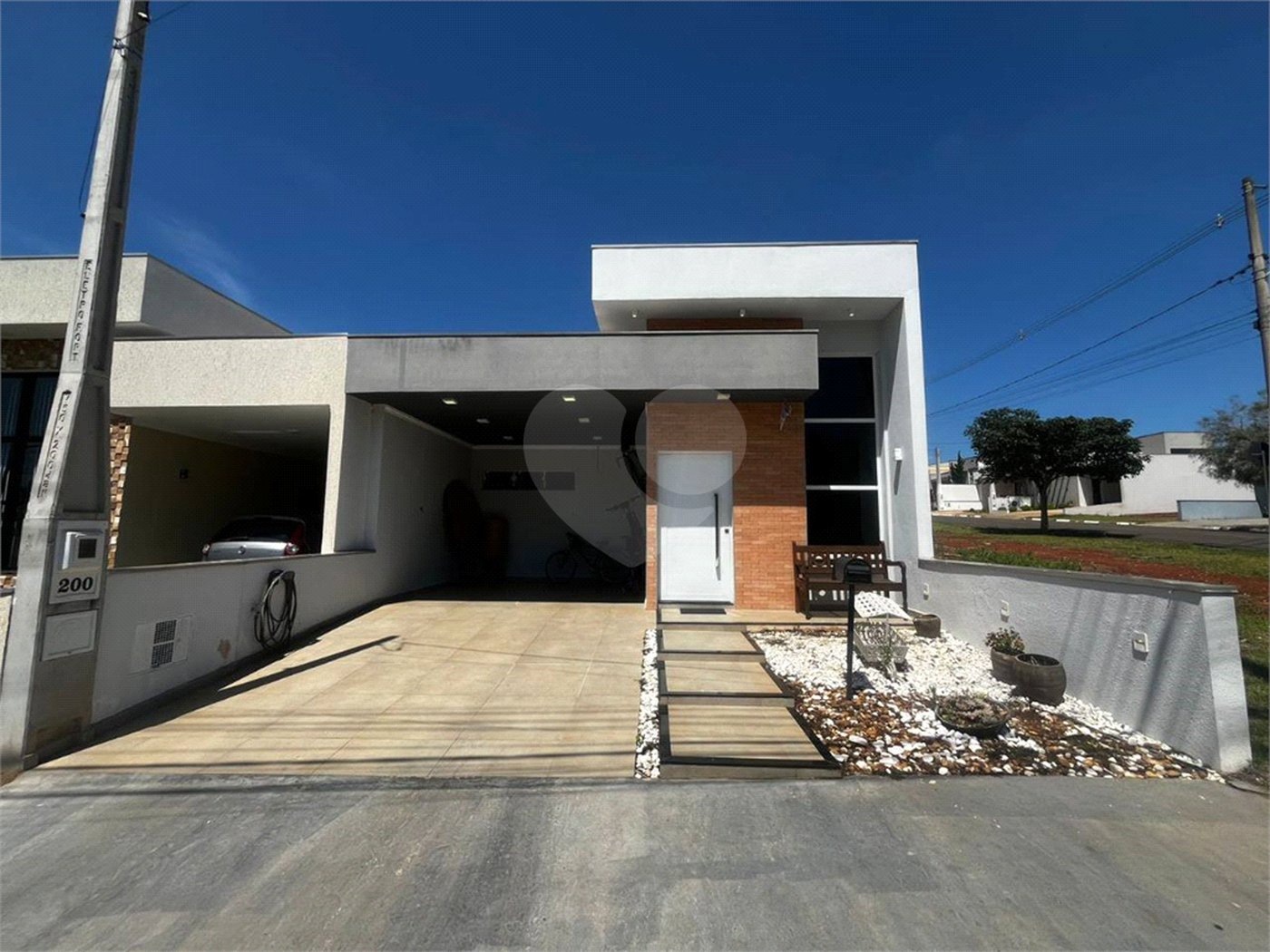 Casa à venda com 2 quartos, sendo 1 suíte, no condomínio Residencial Reserva das Paineiras, Itapetininga - SP