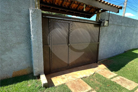 Chácara à venda com 4 quartos em Nova Veneza, Paulínia, SP