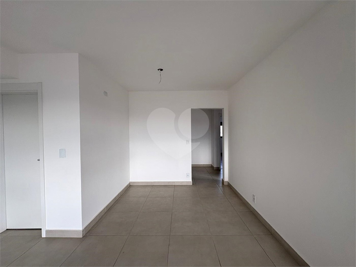 Apartamento à venda com 3 quartos, sendo 1 suíte,  em Jardim Faculdade, Sorocaba, SP