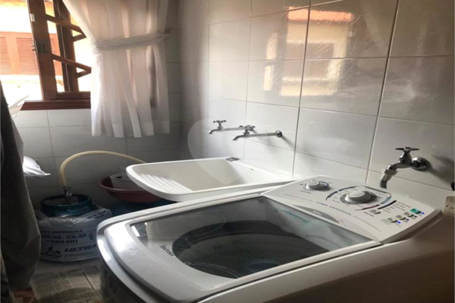 Casa à venda com 3 quartos, sendo 1 suíte, no condomínio Morada de Itapuã, São Paulo - SP