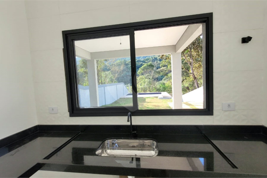 Casa Térrea à venda com 3 quartos, sendo 1 suíte,  em Pedra Vermelha (terra Preta), Mairiporã, SP