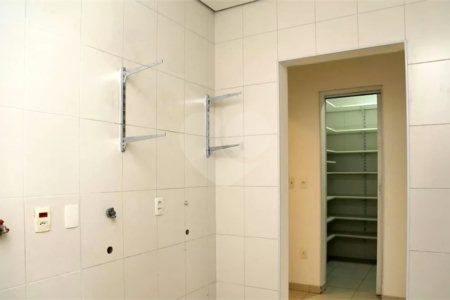 Casa à venda com 3 suítes no condomínio Residencial Morumbi, São Paulo - SP