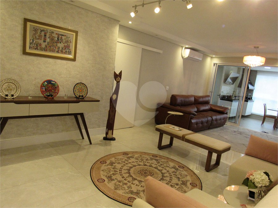 Apartamento à venda com 4 quartos, sendo 3 suítes,  em Tremembé, São Paulo, SP