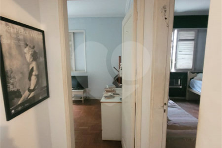 Apartamento à venda com 2 quartos, sendo 1 suíte, em Laranjeiras, Rio de Janeiro, RJ