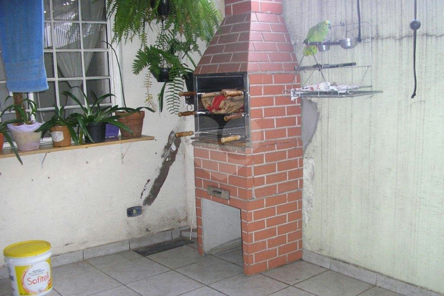 Sobrado à venda com 3 quartos em Carandiru, São Paulo, SP