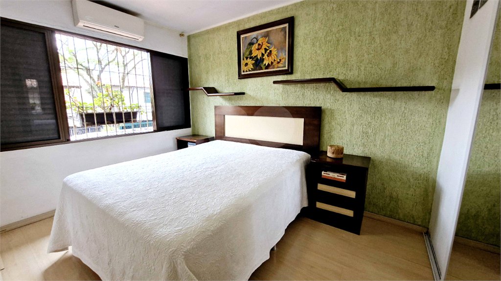 Sobrado à venda com 3 quartos, sendo 1 suíte, em Alto da Boa Vista, São Paulo, SP