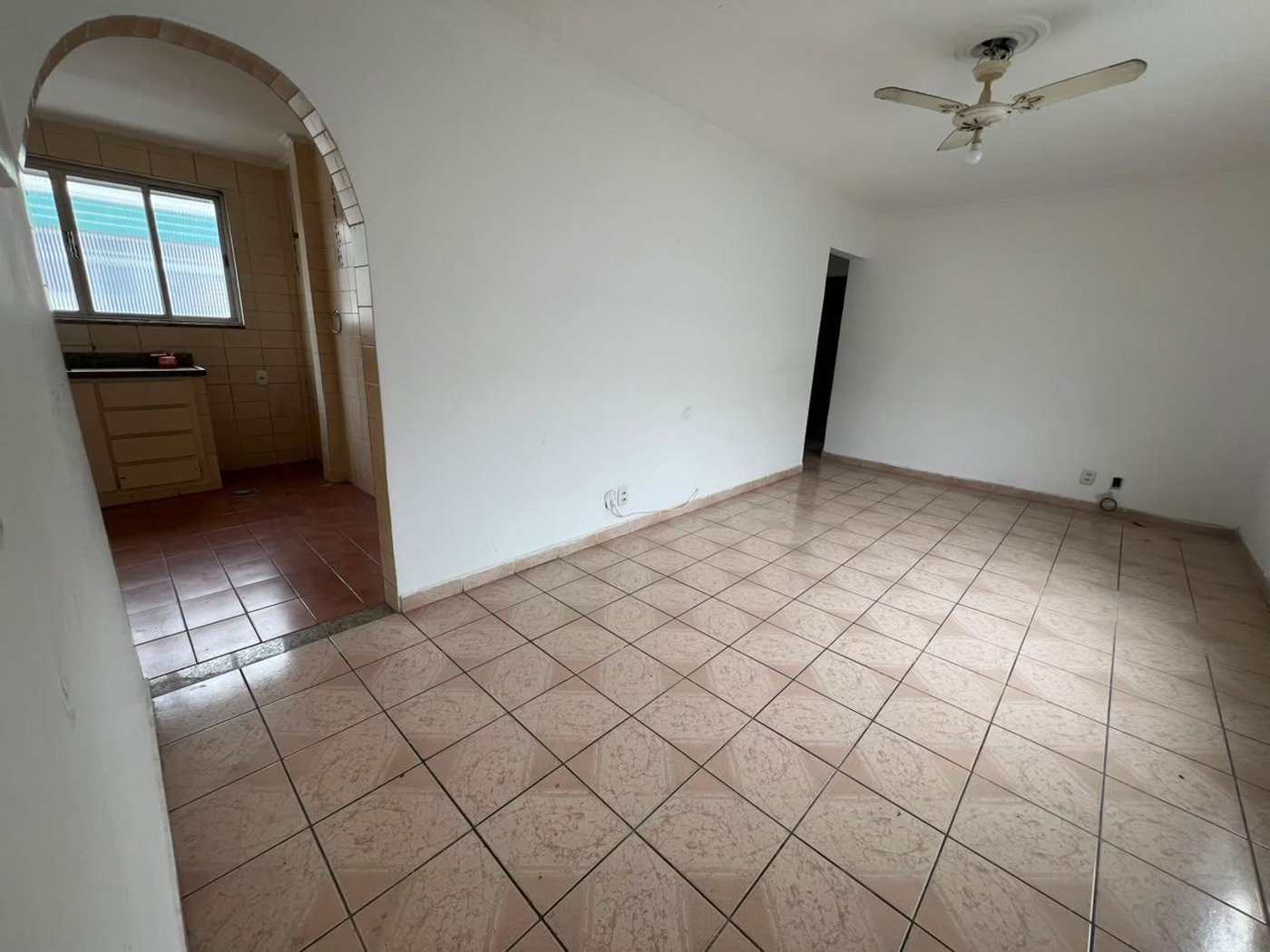 Apartamento com 3 dormitórios à venda, 72 m² por R$ 315.000 - Aparecida BNH- Santos/SP
