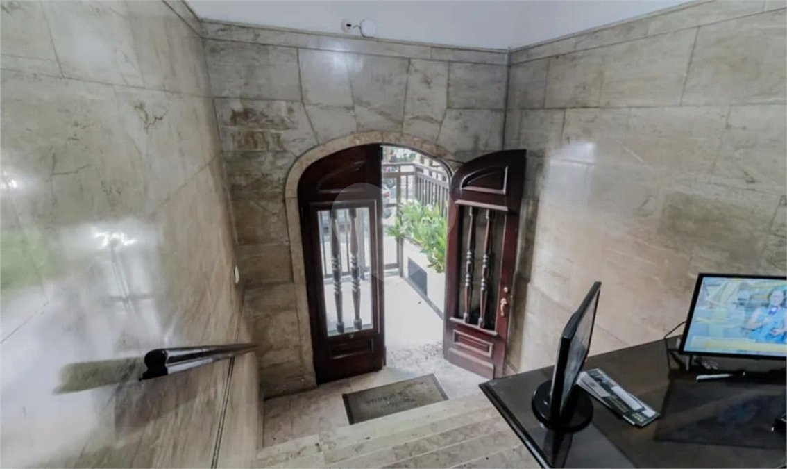 Apartamento à venda com 4 quartos, sendo 1 suíte,  em Copacabana, Rio de Janeiro, RJ