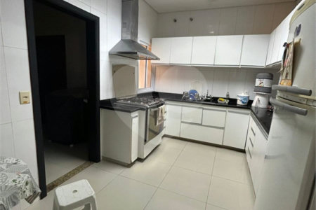 Casa à venda com 4 quartos, sendo 3 suítes,  no condomínio Mosaico da Serra, Mogi das Cruzes - SP