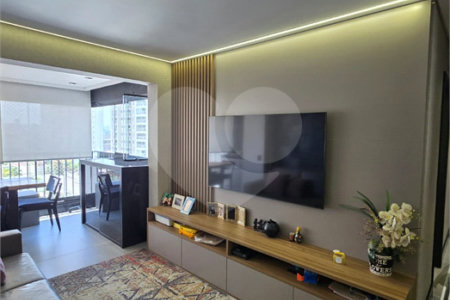 Apartamento à venda com 3 quartos, sendo 1 suíte, em Tatuapé, São Paulo, SP