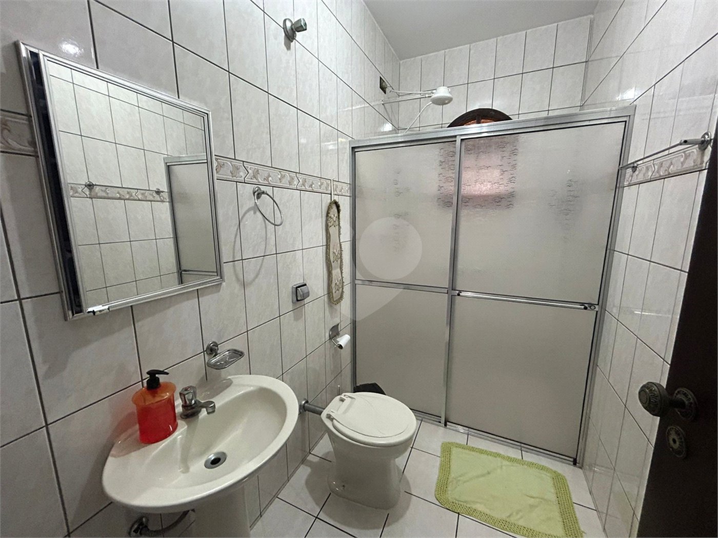 Casa em condomínio à venda com 3 quartos, sendo 1 suíte,  no Centro, Bom Jesus dos Perdões, SP