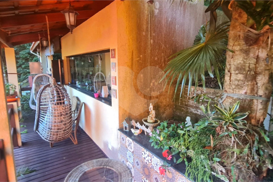 Casa à venda com 3 suítes no condomínio Parque Imperial da Cantareira, Mairiporã - SP
