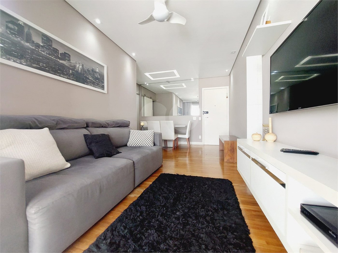 Apartamento à venda com 2 quartos, sendo 1 suíte, em Vila Anastácio, São Paulo, SP
