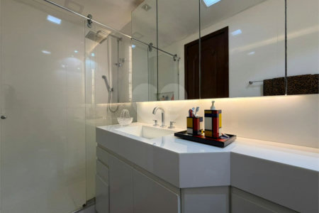 Apartamento à venda com 3 quartos, sendo 2 suítes, em Tijuca, Rio de Janeiro, RJ