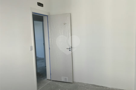 Apartamento à venda com 3 quartos, sendo 1 suíte,  em Parque Campolim, Sorocaba, SP