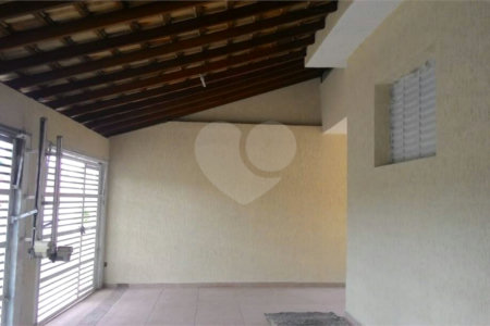 Casa à venda com 3 quartos, sendo 1 suíte, em Vila São Francisco, Suzano, SP