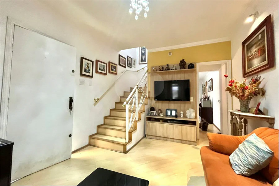 Casa à venda com 160m², 3 quartos e 2 vagas