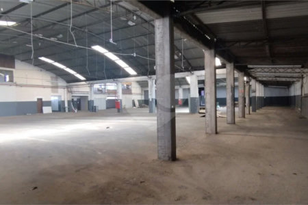 Excelente Galpão Industrial e Comercial em Jundiaí com AVCB e Zoneamento ZR3