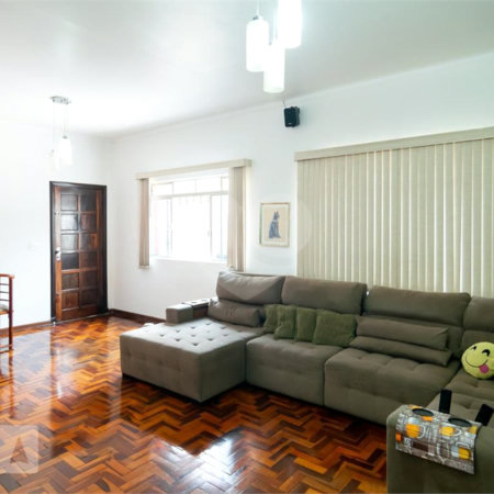 Casa à venda com 3 quartos, sendo 2 suítes, em Jardim Prudência, São Paulo, SP