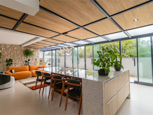 Apartamento à venda com 3 suítes em Jardim Marajoara, São Paulo, SP