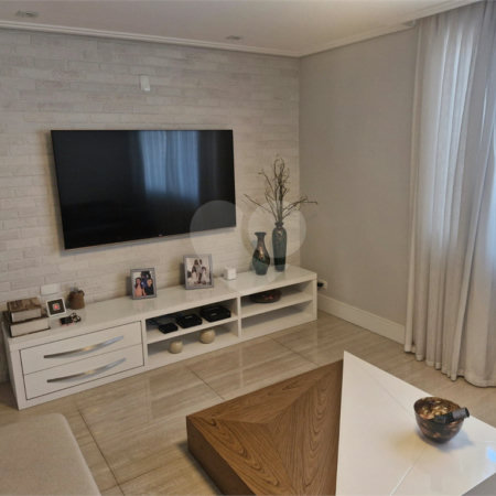 CASA NA ACLIMAÇÃO