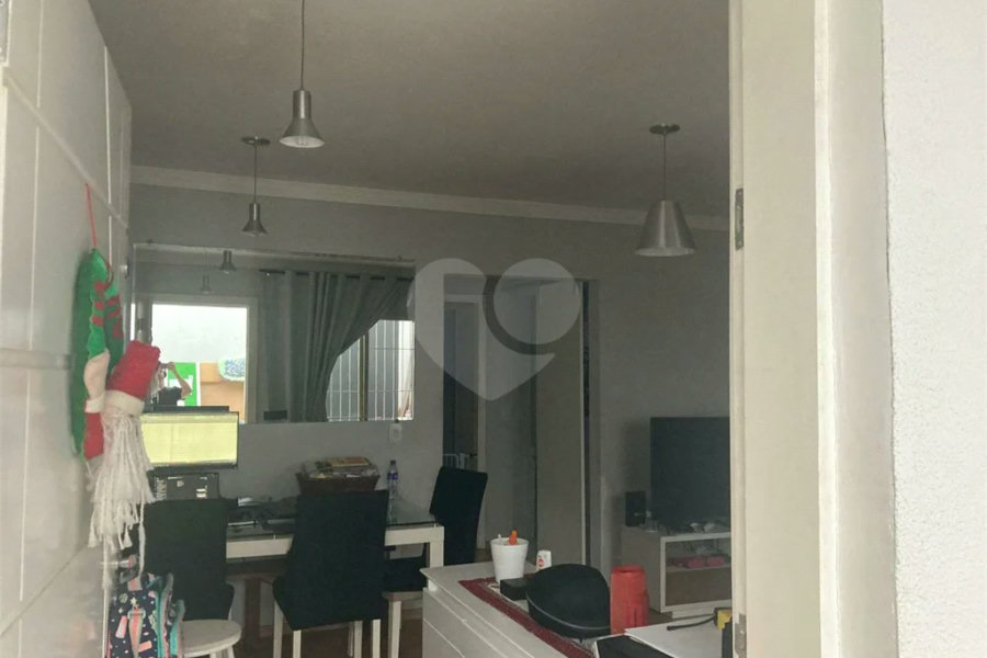 Ótimo sobrado à venda, ao lado do Roldão na Av. Cupece.