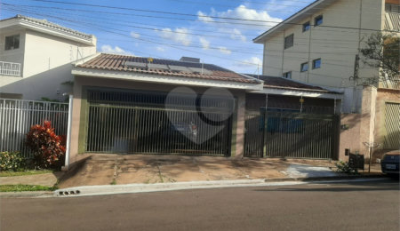 Casa à venda com 4 quartos, sendo 1 suíte,  em Portal do Sol, São Carlos, SP