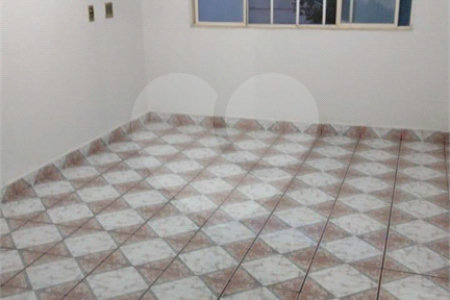 Apartamento com 2 dormitórios.