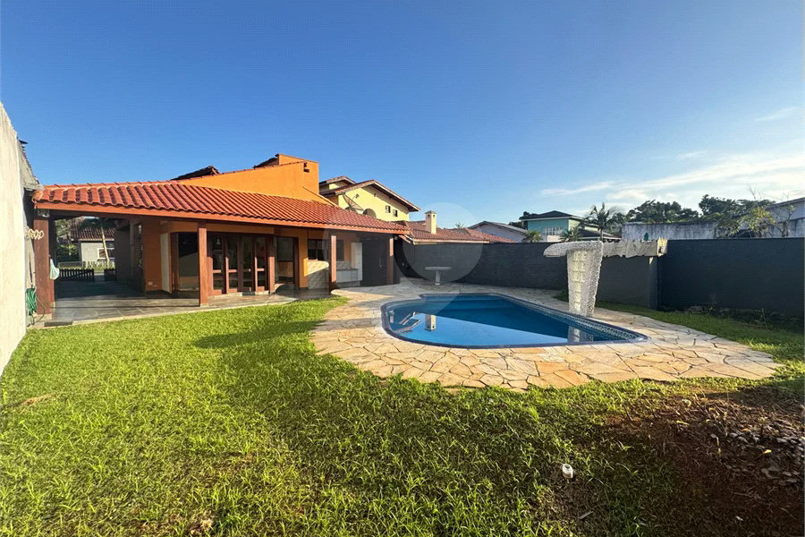 Casa à venda com 3 quartos, sendo 2 suítes, em Morada da Praia, Bertioga, SP