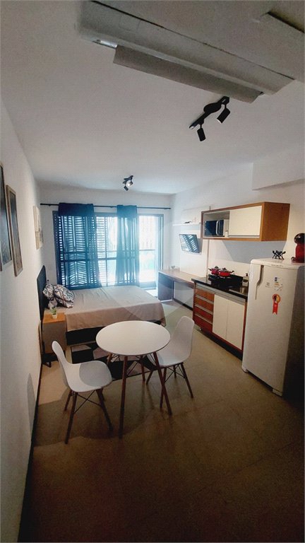 Studio com 27,61 m² a venda na Consolação com sacada