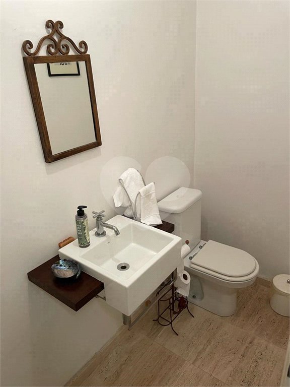 Casa à venda com 4 quartos, sendo 1 suíte, em Vila Morumbi, São Paulo, SP