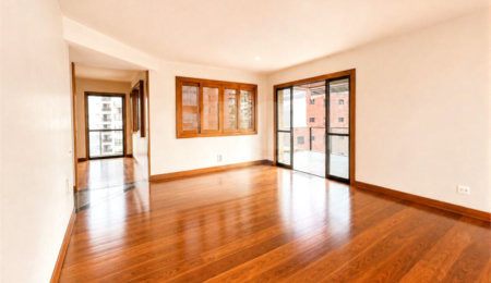 Apartamento à venda com 3 suítes em Moema, São Paulo, SP