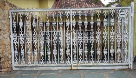 Casa à venda com 4 quartos, sendo 1 suíte,  em Sesc, Suzano, SP