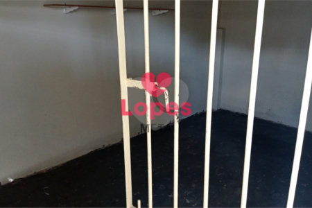 Casa à venda com 4 quartos, sendo 1 suíte, em Jardim Satélite, São José dos Campos, SP
