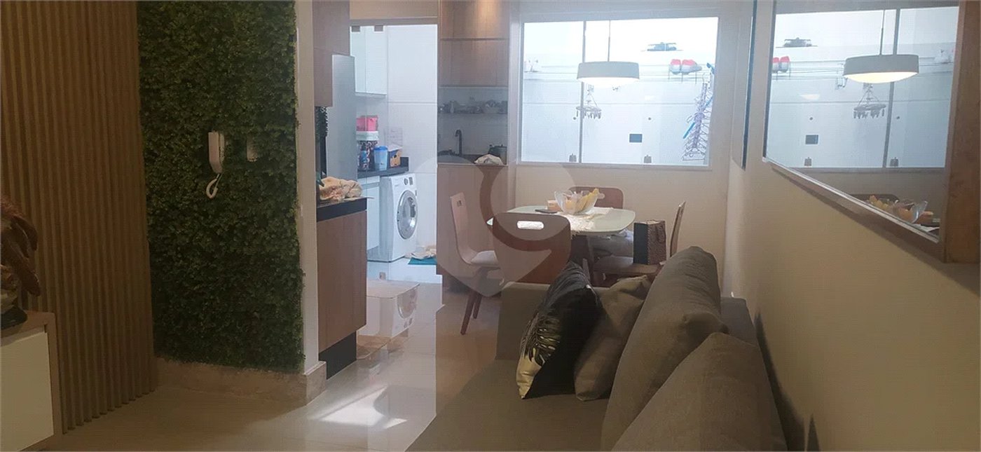 Casa à venda com 2 suítes no condomínio Residencial Veneza, São Paulo - SP