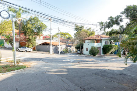 Sobrado à venda com 3 quartos, sendo 2 suítes, em Brooklin Velho, São Paulo, SP