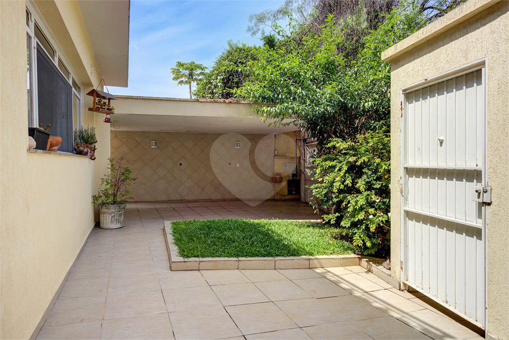 Casa de Vila à venda com 4 suítes em Granja Julieta, São Paulo, SP
