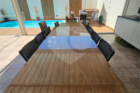 Casa à venda com 4 quartos, sendo 2 suítes,  no condomínio Jd Portugal, Sorocaba - SP