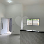 Casa Térrea à venda com 3 quartos, sendo 1 suíte, em Vila Nova Bonsucesso, Guarulhos, SP