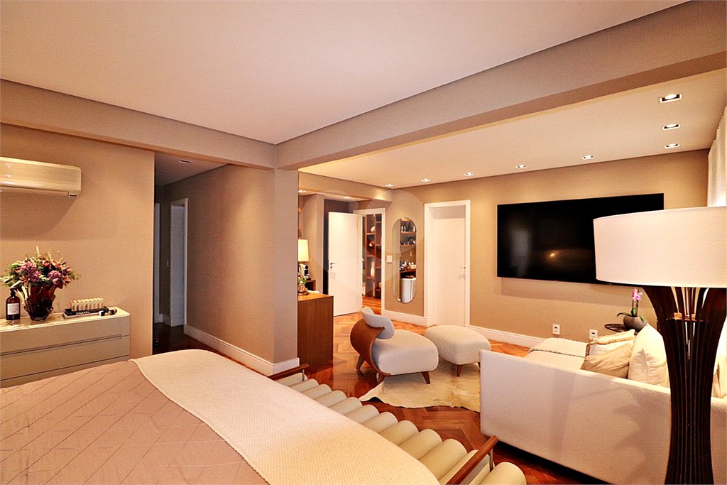 Apartamento à venda com 4 quartos, sendo 3 suítes, em Santana, São Paulo, SP