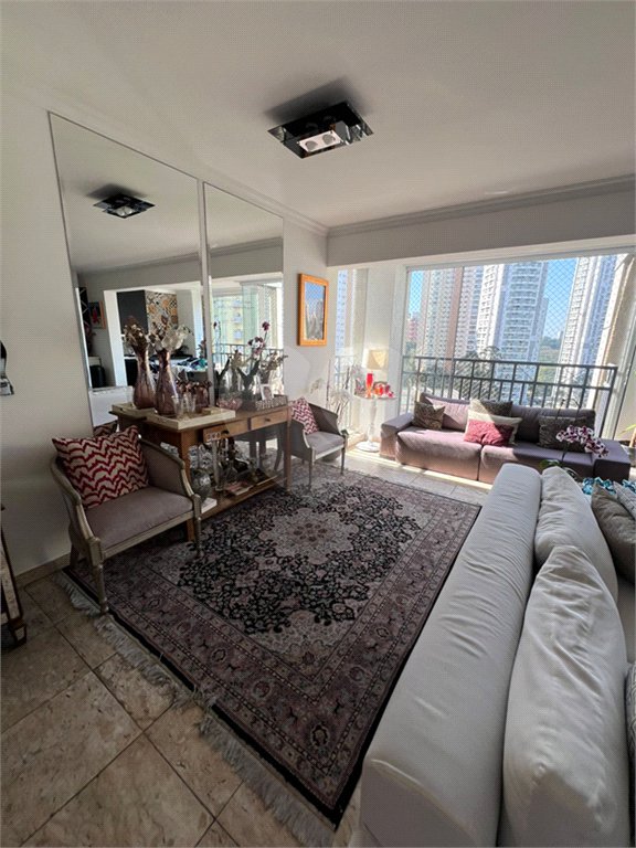 Apartamento à venda com 4 quartos, sendo 2 suítes,  em Vila Andrade, São Paulo, SP