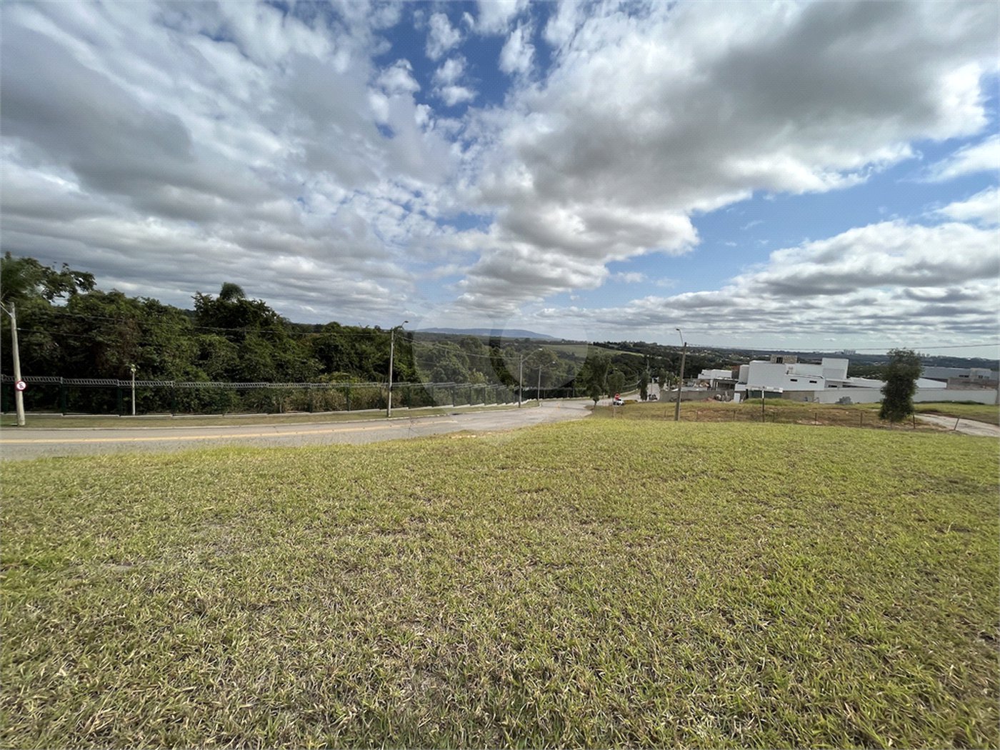 Terreno à venda no condomínio Fazenda Jequitibá, Sorocaba - SP