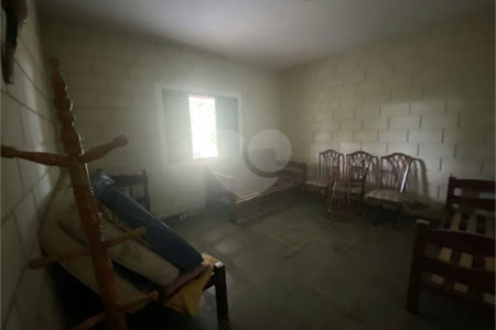 Sítio à venda com 4 quartos, sendo 1 suíte, no Centro, Elias Fausto, SP