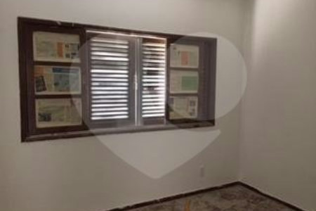 Casa à venda com 2 quartos, sendo 1 suíte, em Santana, São Paulo, SP