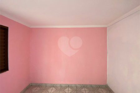 Apartamento para alugar com 2 quartos em Jardim Adriane, Itaquaquecetuba, SP