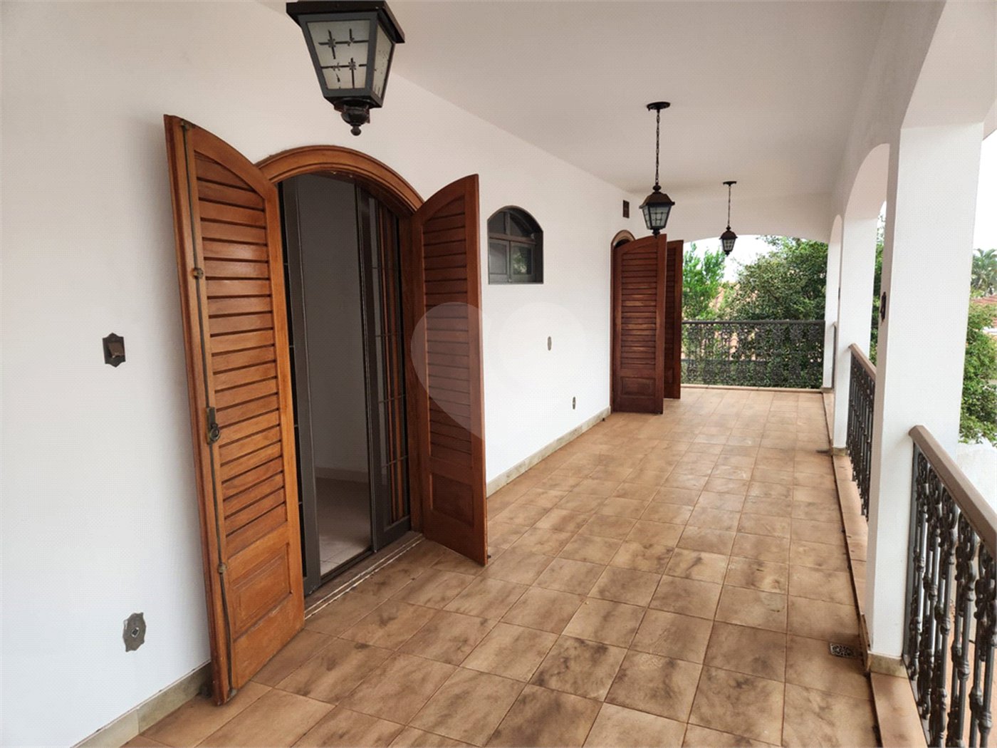Sobrado à venda ou para alugar com 4 quartos, sendo 2 suítes, no Centro, Araraquara, SP