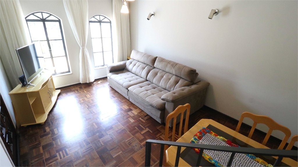 Sobrado à venda com 3 quartos, sendo 1 suíte, em Tremembé, São Paulo, SP