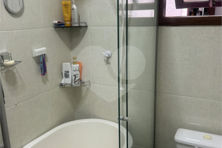 Sobrado à venda com 3 quartos, sendo 1 suíte,  em Vila Marari, São Paulo, SP