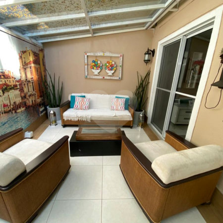 Casa à venda com 4 quartos, sendo 2 suítes, no condomínio Sunríse, São Paulo - SP