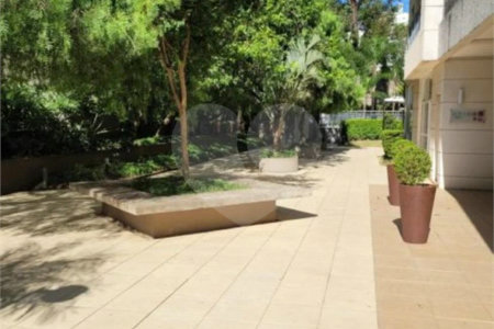 Apartamento à venda com 2 quartos em Parque Reboucas, São Paulo, SP